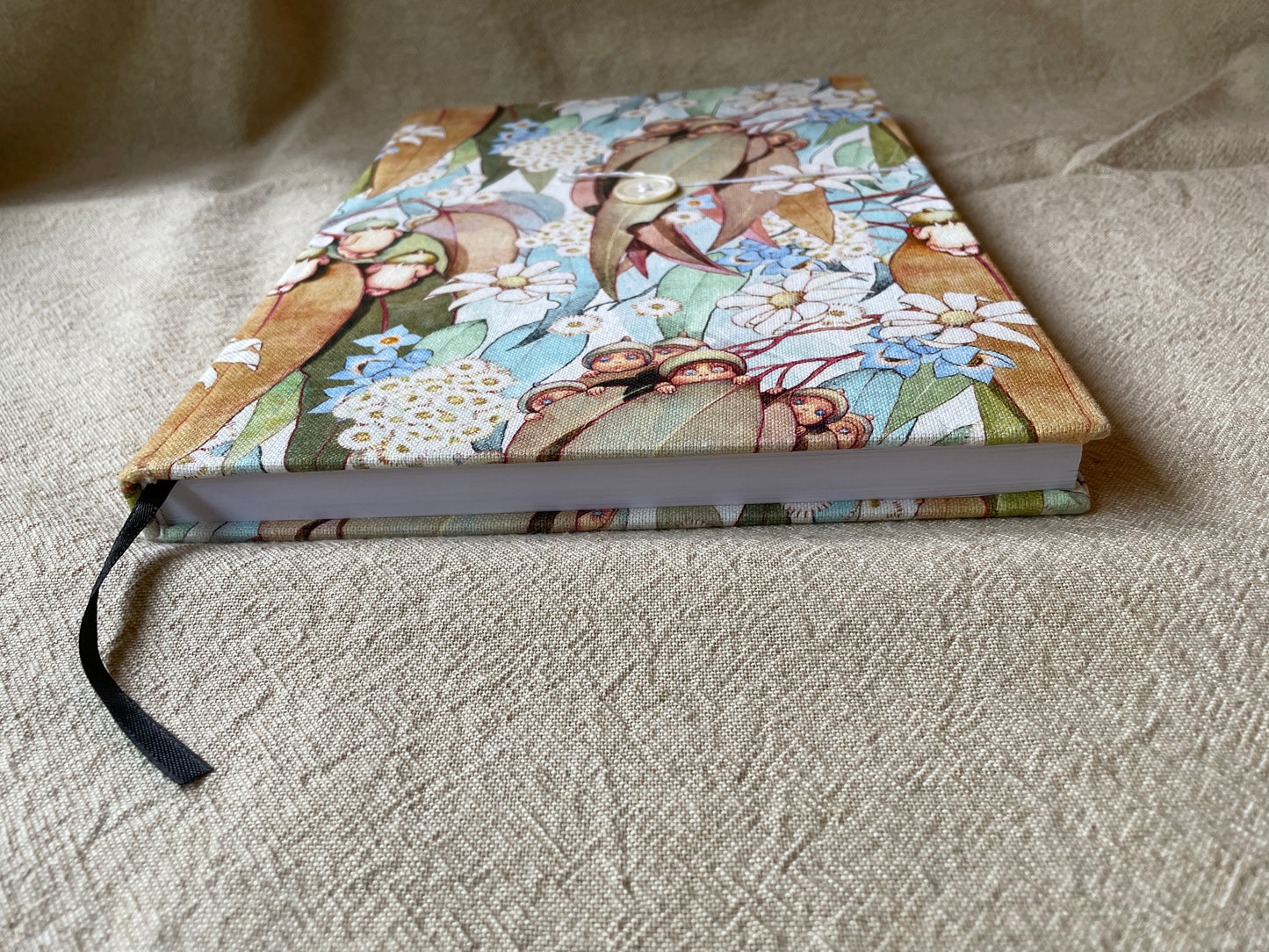 2025 Diaries : A4 Day-to-Page - May Gibbs Favourite
