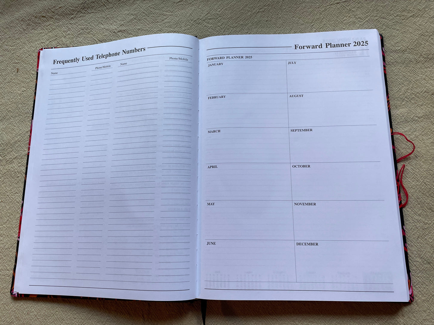 2025 Diaries : A4 Day-to-Page - Red and Blue Gumnuts