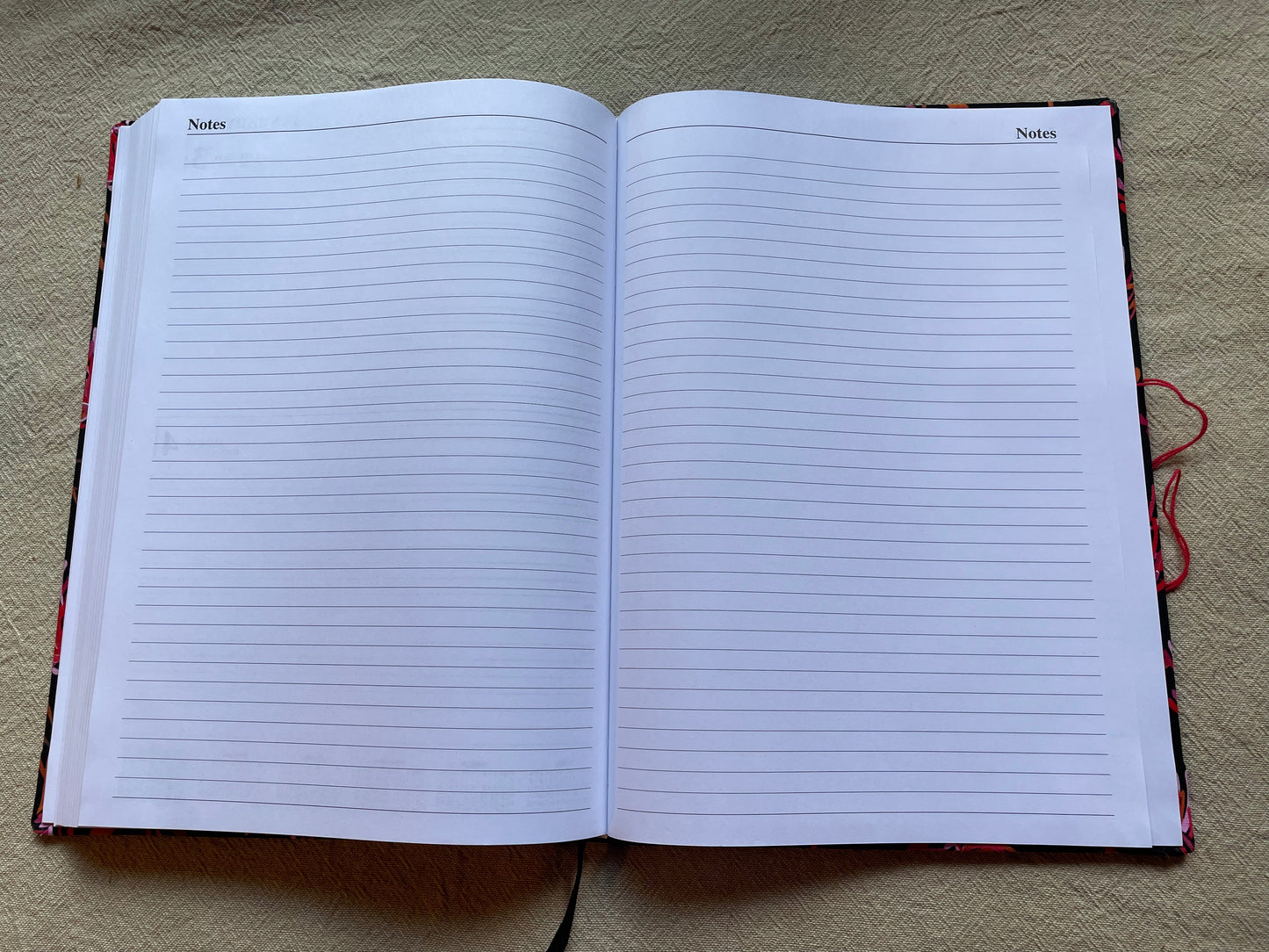 2025 Diaries : A4 Day-to-Page - Red and Blue Gumnuts