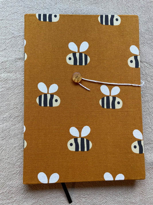 2025 Diaries : A4 Day-to-Page - Bees on Mustard